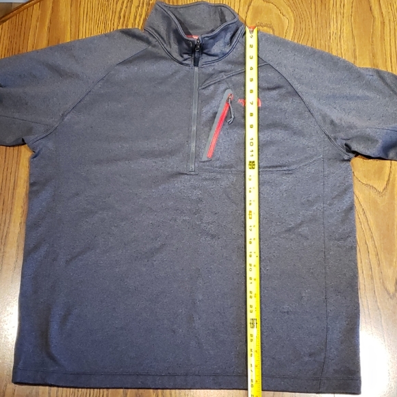 Men's North Face 1/4 Zip Top - Picture 6 of 6